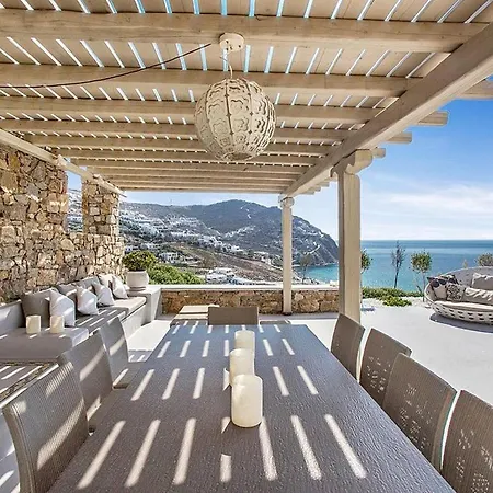 Stunning Villa, Best Location, Private Pool, Walk To Elia Beach Vakantiehuis Patras