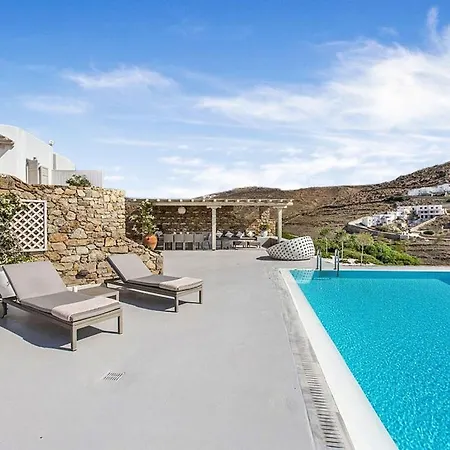 Stunning Villa, Best Location, Private Pool, Walk To Elia Beach Vakantiehuis *
