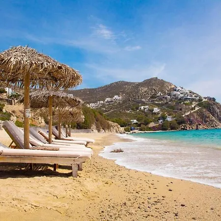 Stunning Villa, Best Location, Private Pool, Walk To Elia Beach * Patras